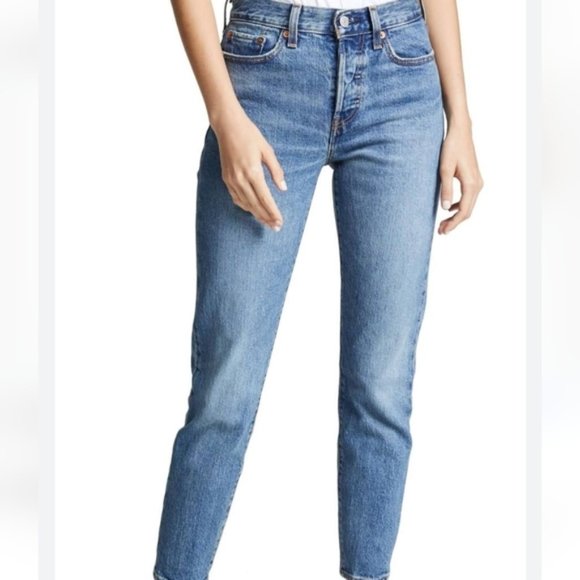 Levi Wedgie Straight Fit Button Fly Jeans - Picture 1 of 12